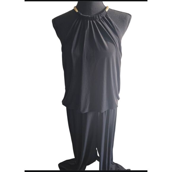 Adressing Woman Jumpsuit - Picture 1 of 5